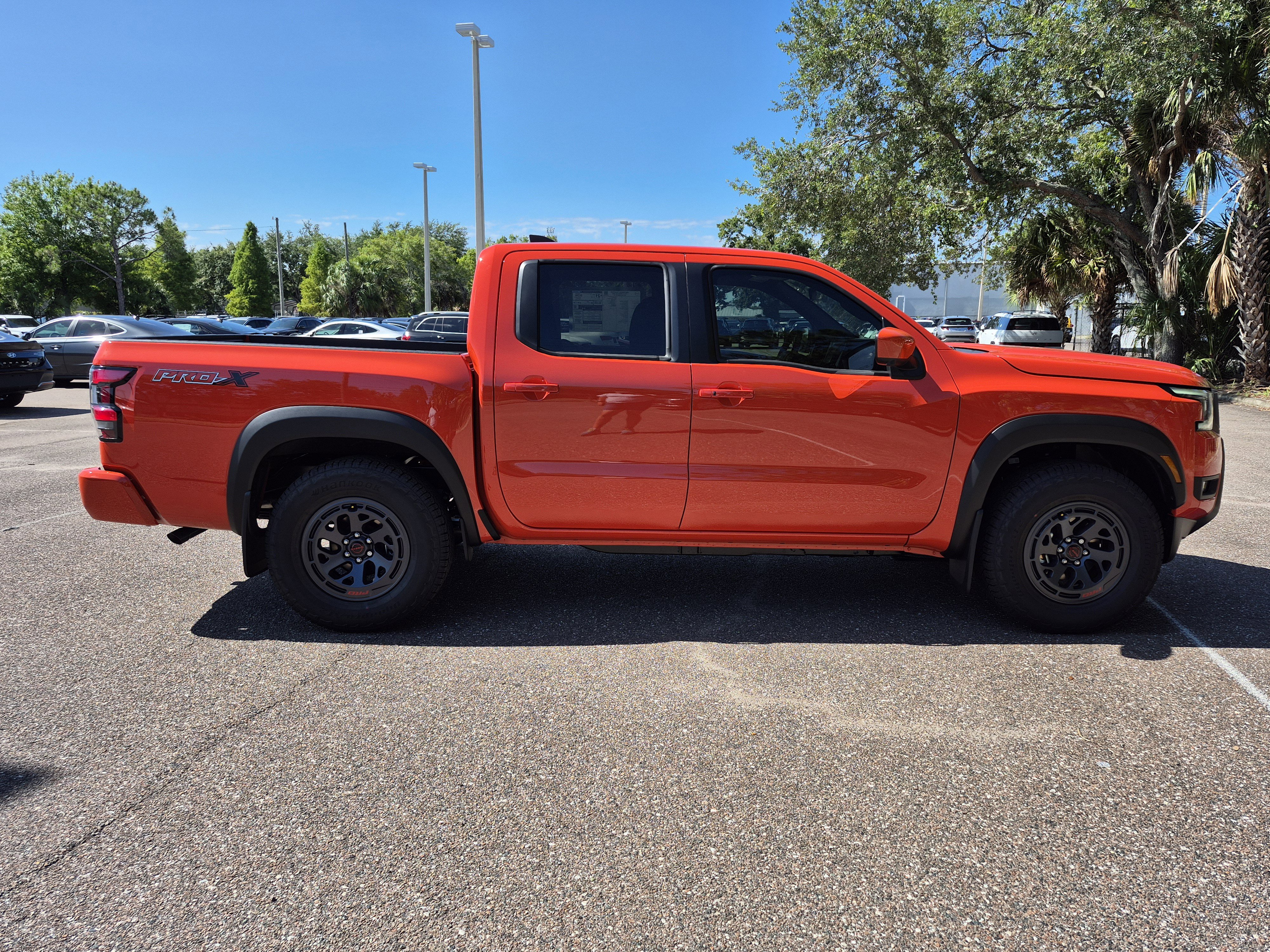 New 2026 Nissan Frontier Pro-X w/ Pro-X Convenience Package RWD image 8