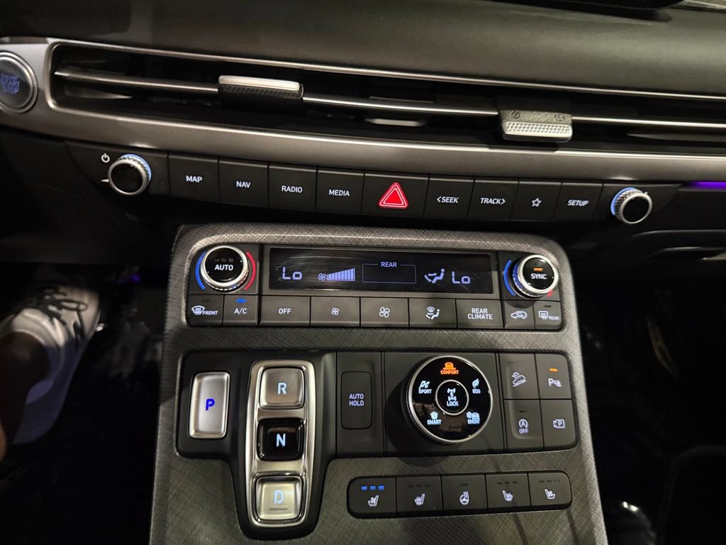 Used 2024 Hyundai Palisade Limited AWD/4WD image 20