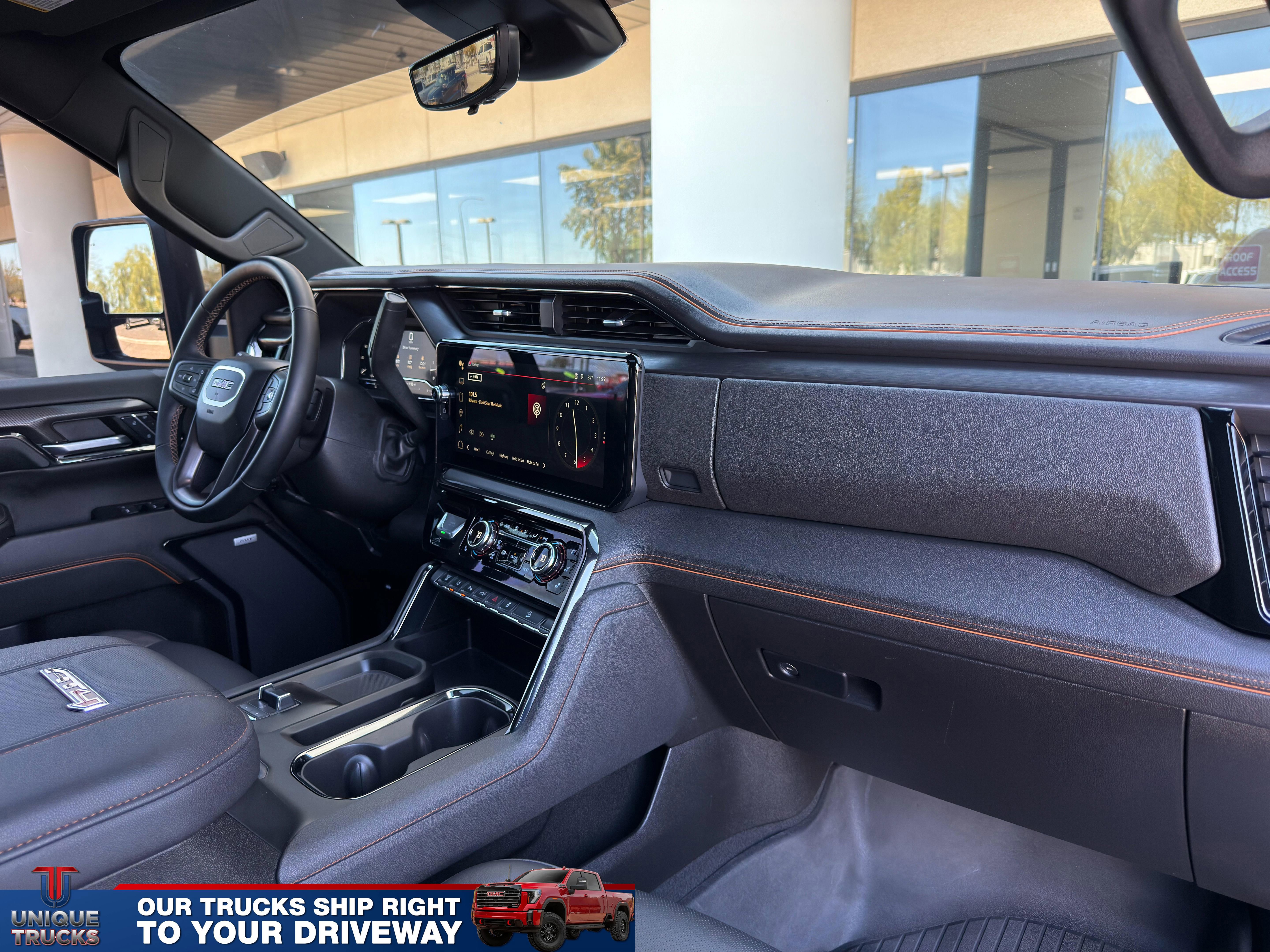 Used 2024 GMC Sierra 2500 AT4 w/ AT4 Premium Plus Package AWD/4WD image 32