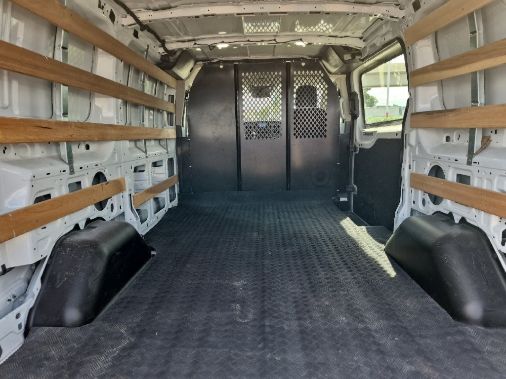 Used 2025 Ford Transit 250 Low Roof w/ Exterior Upgrade Package RWD image 13