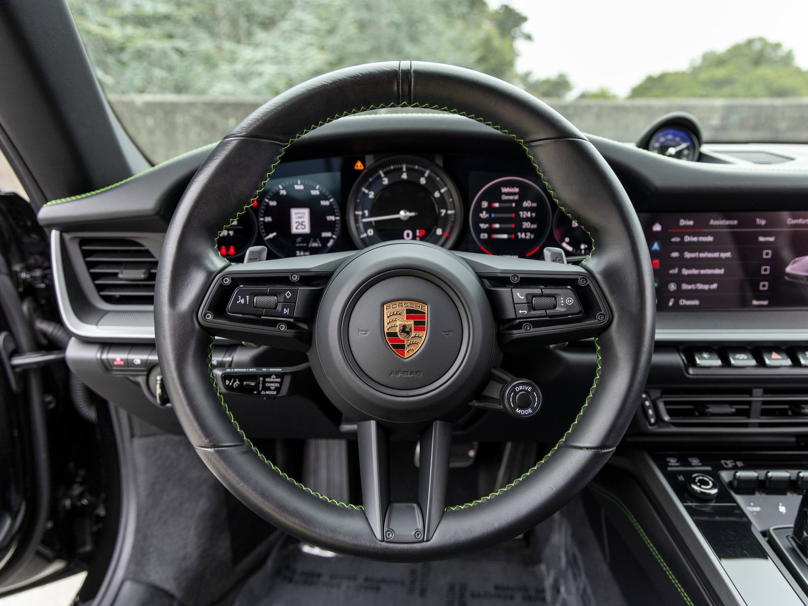 Certified 2024 Porsche 911 Targa 4S w/ Premium Package AWD/4WD image 39