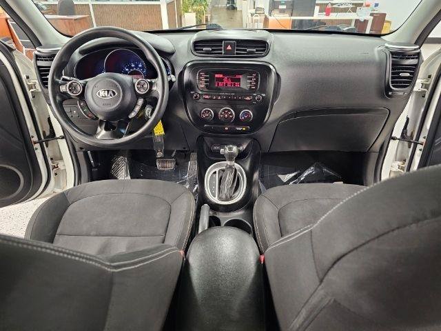 Used 2014 Kia Soul FWD image 9
