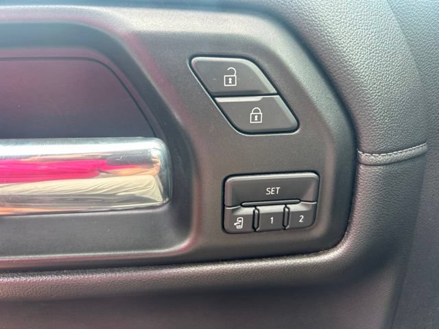Used 2019 Chevrolet Silverado 1500 LTZ w/ LTZ Plus Package AWD/4WD image 18