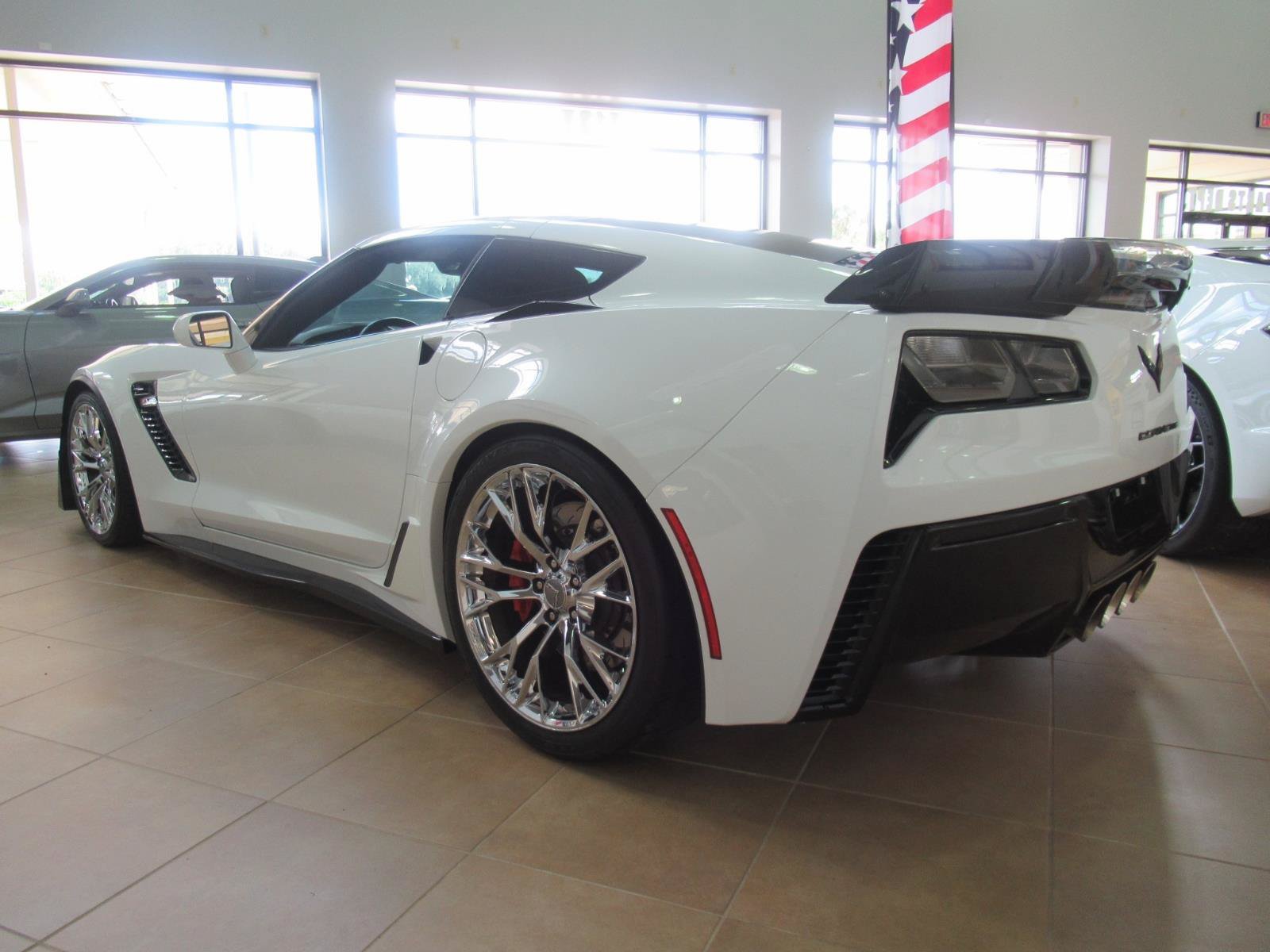 Used 2019 Chevrolet Corvette Z06 RWD image 5