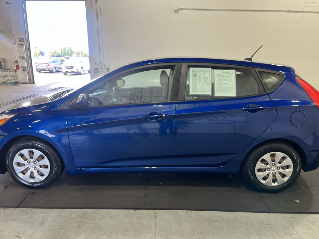 Used 2016 Hyundai Accent SE FWD image 9