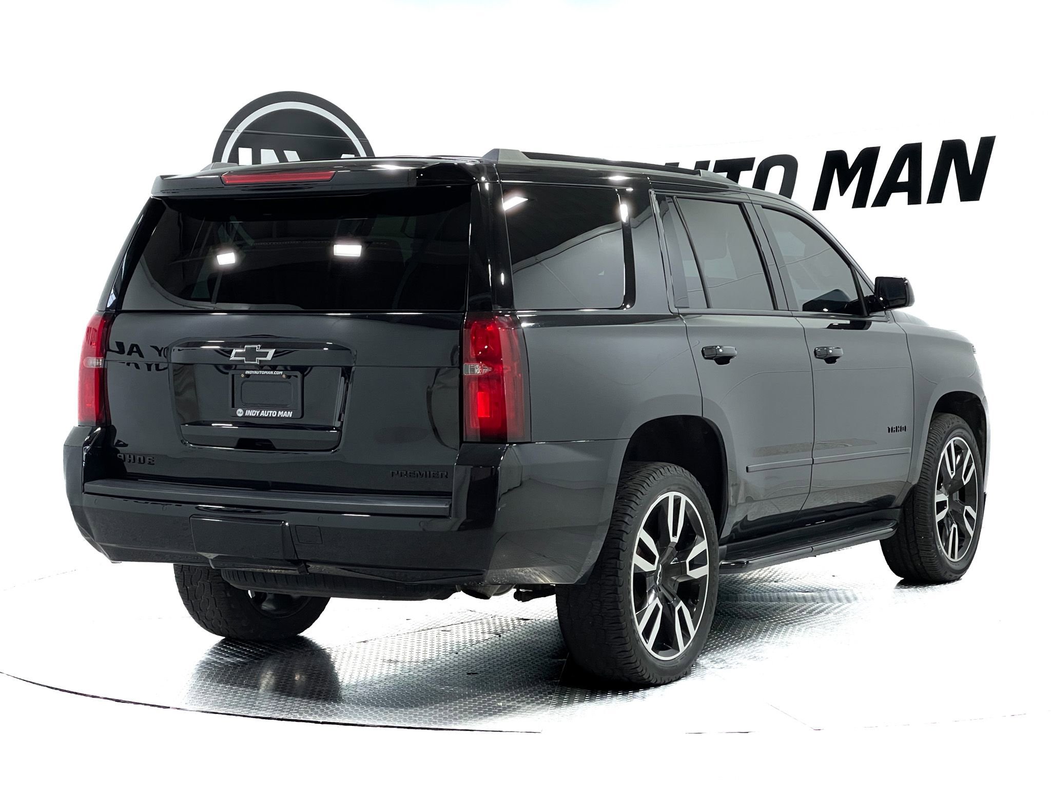 Used 2019 Chevrolet Tahoe Premier AWD/4WD image 4