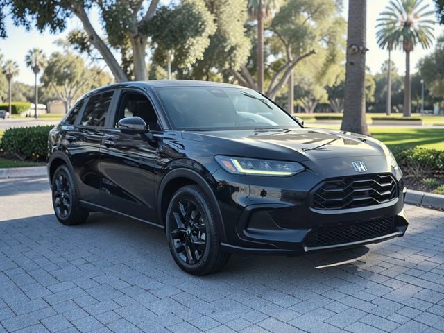 Used 2023 Honda HR-V Sport image 4