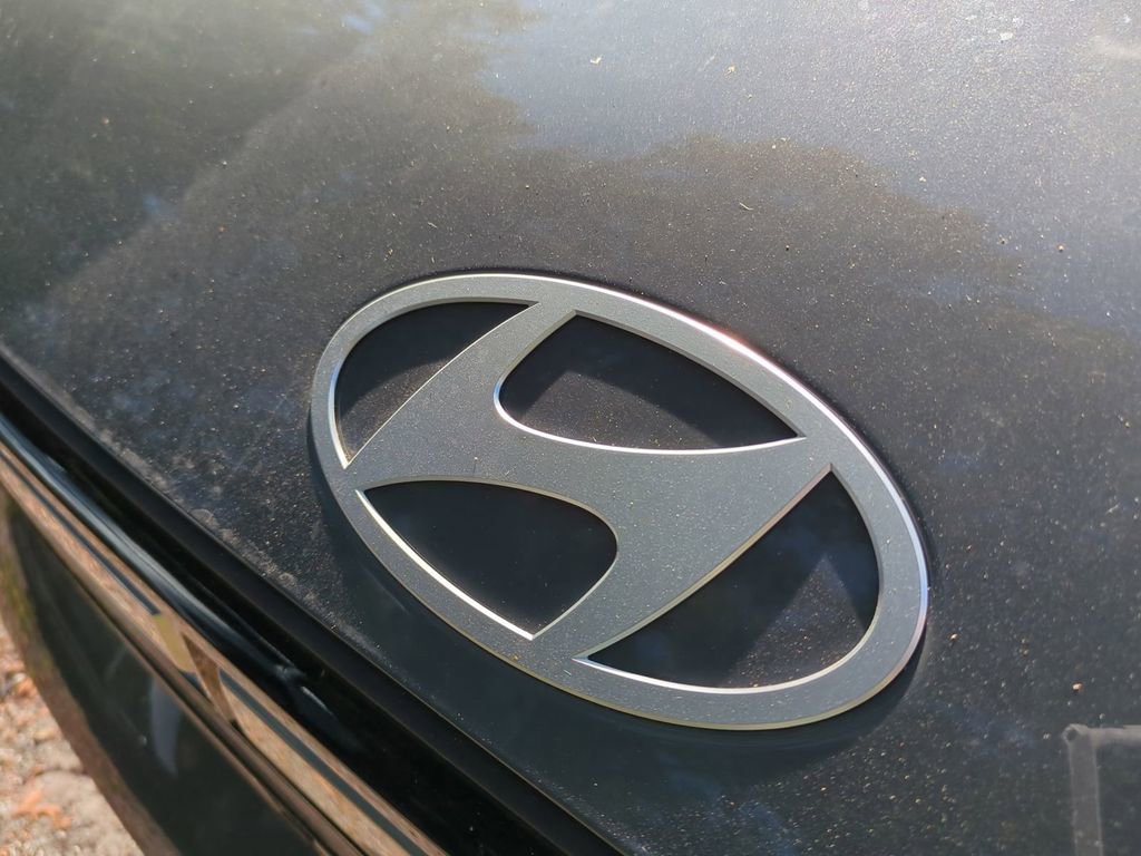 New 2026 Hyundai Santa Fe SE image 13