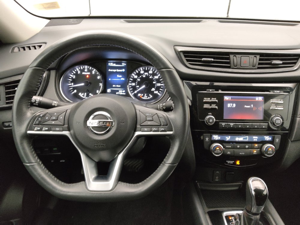 Used 2017 Nissan Rogue SV w/ Midnight Edition AWD/4WD image 22