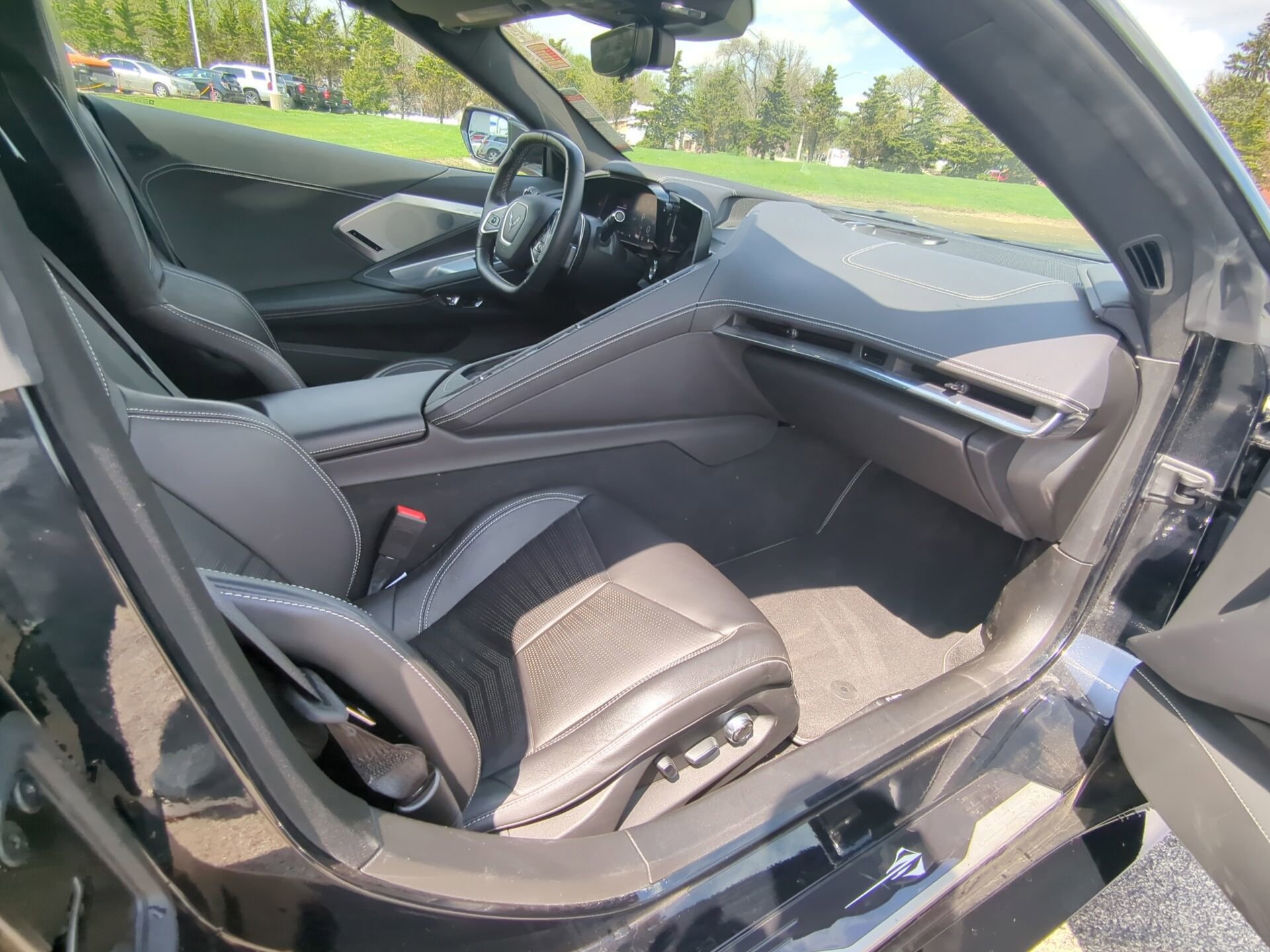 Used 2020 Chevrolet Corvette Stingray Preferred Cpe w/ 2LT Preferred Equipment Group image 9