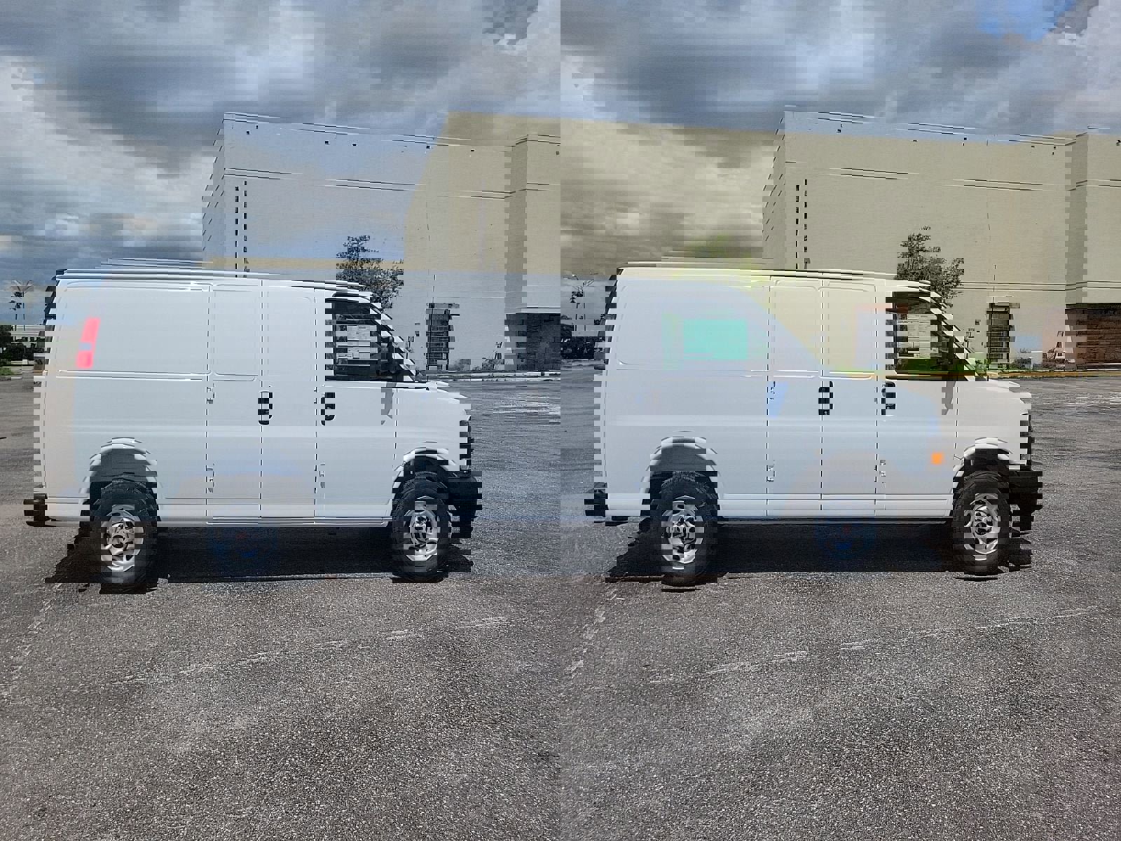 New 2025 GMC Savana 2500 Extended w/ Driver Convenience Package image 6