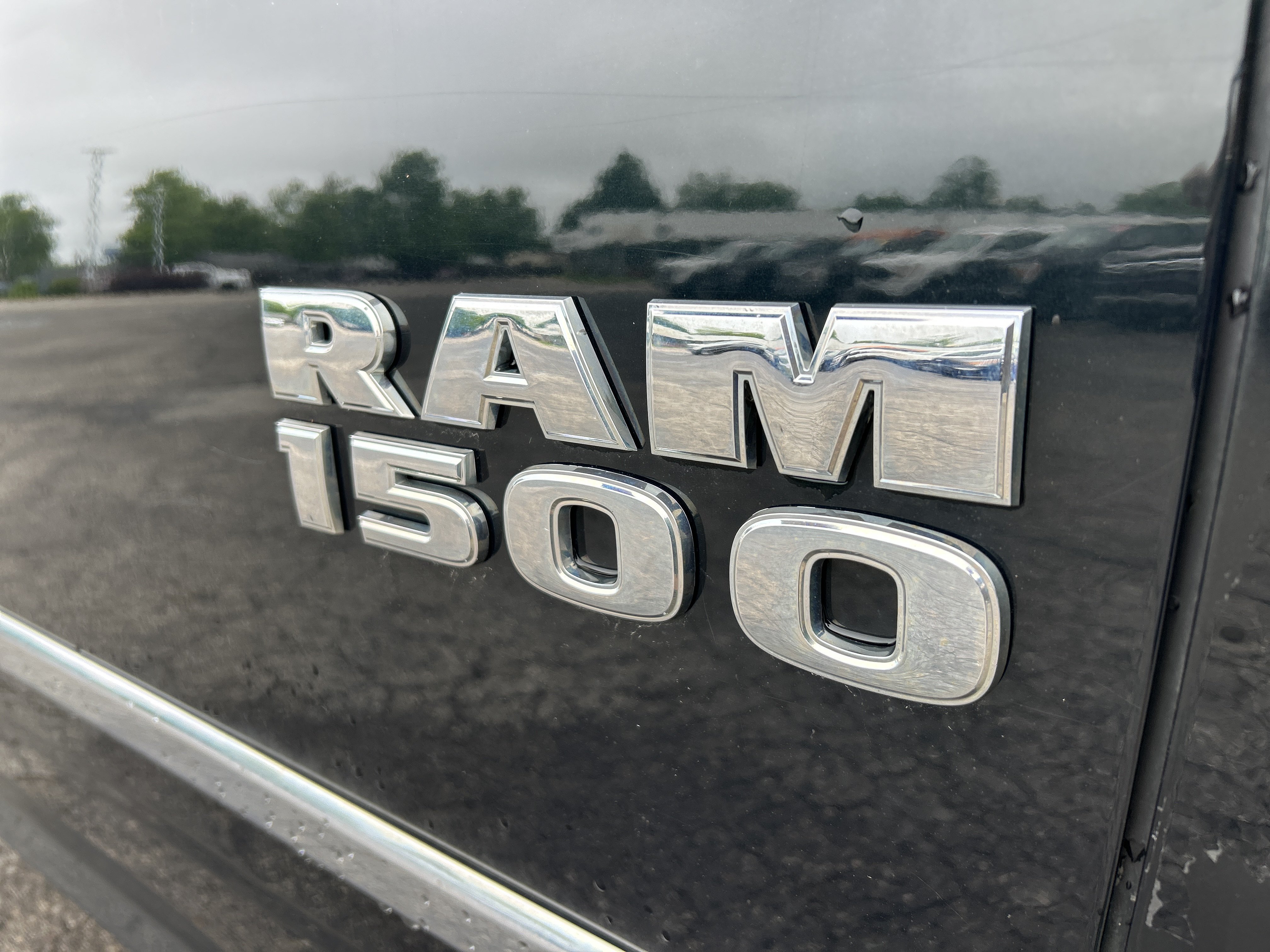 Used 2017 RAM 1500 Classic SLT AWD/4WD image 25