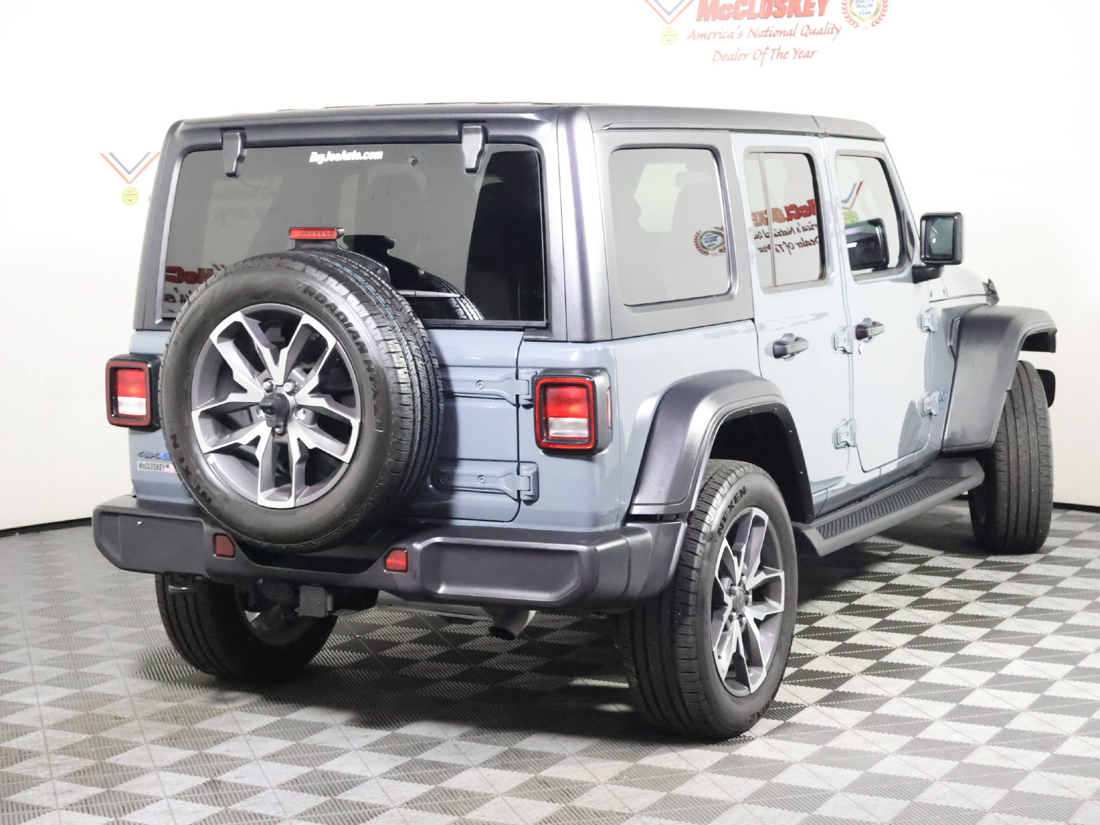 Used 2025 Jeep Wrangler Unlimited Sport S 4xe w/ Convenience Group AWD/4WD image 5