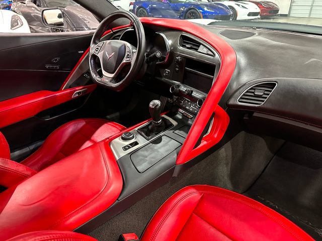 Used 2015 Chevrolet Corvette Z06 w/ 3LZ Preferred Equipment Group RWD image 10