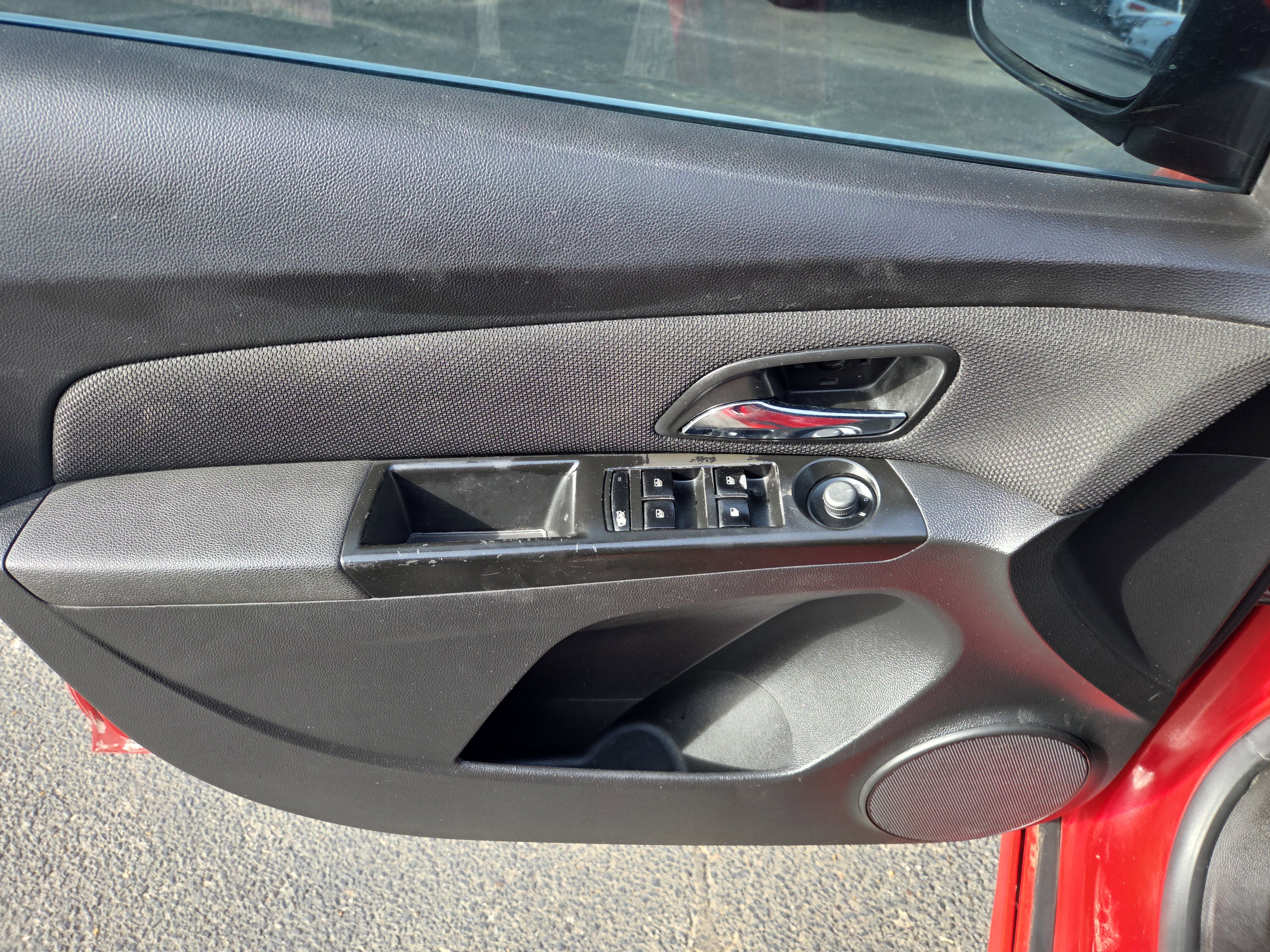 Used 2013 Chevrolet Cruze LT w/ RS Package image 11