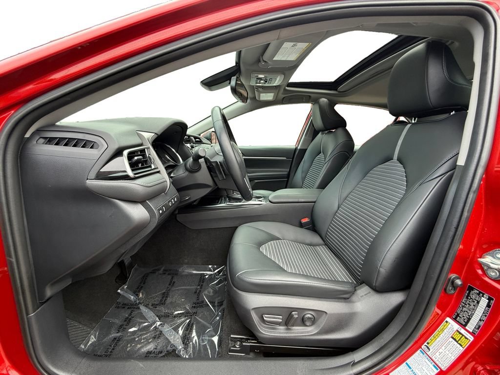 Used 2020 Toyota Camry SE w/ Audio Package AWD/4WD image 9