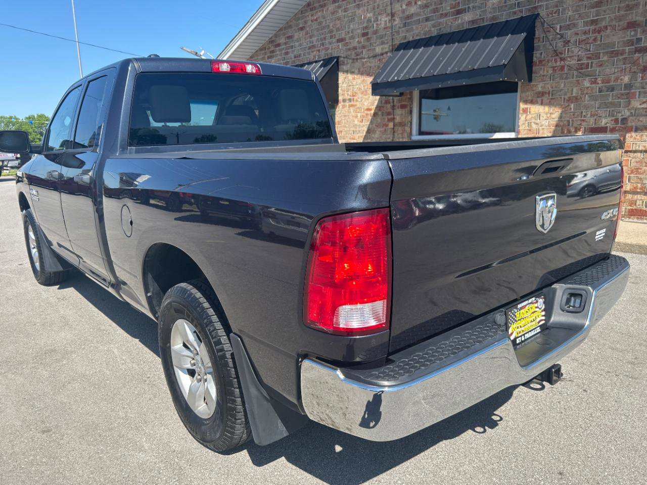 Used 2014 RAM 1500 ST w/ SXT Appearance Group AWD/4WD image 9