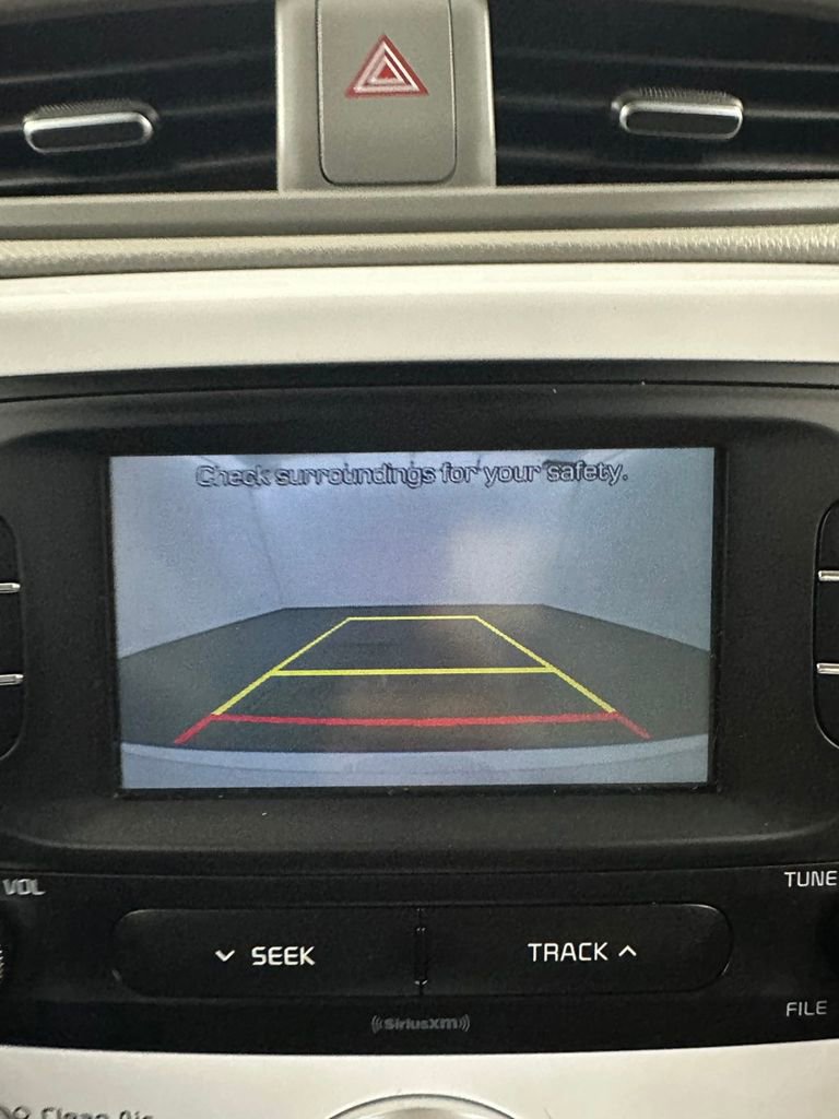 Used 2017 Kia Soul EV-e image 21