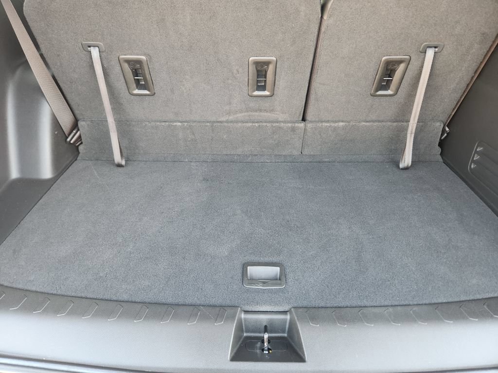 Certified 2023 Chevrolet Traverse RS FWD image 32