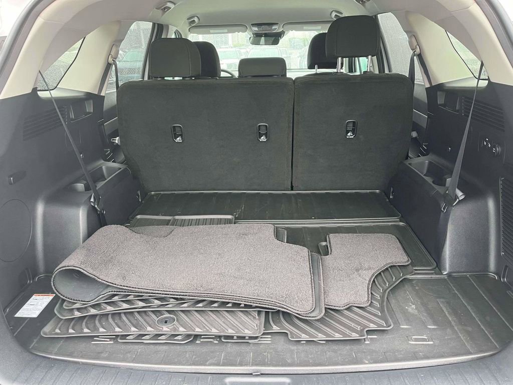 Used 2025 Kia Sorento LX FWD image 7