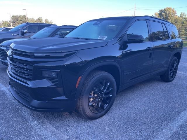 New 2026 Chevrolet Traverse LT image 3