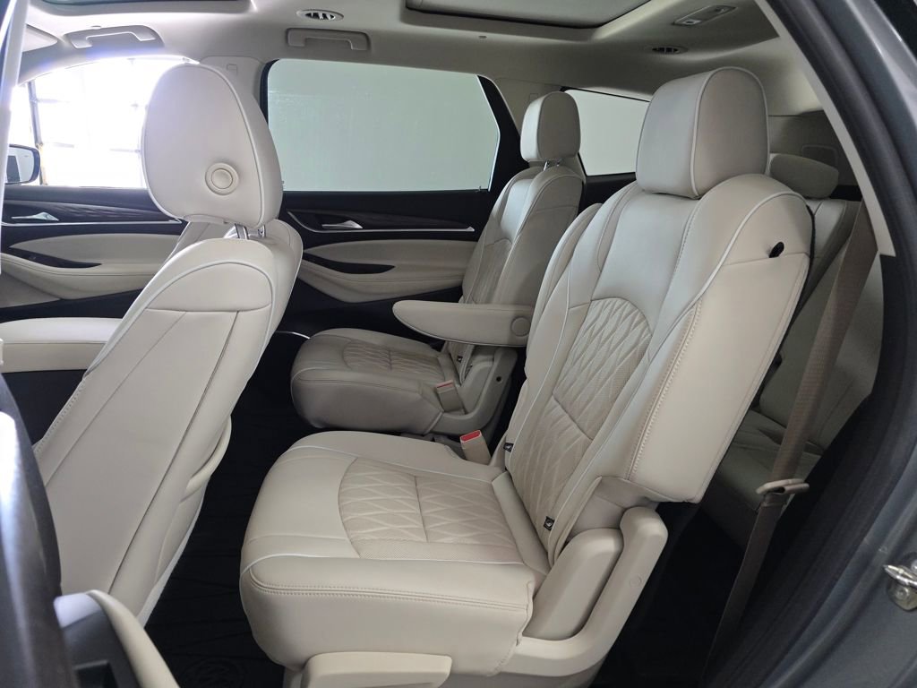 Used 2023 Buick Enclave Avenir w/ Trailering Package, 5000 lbs. image 10