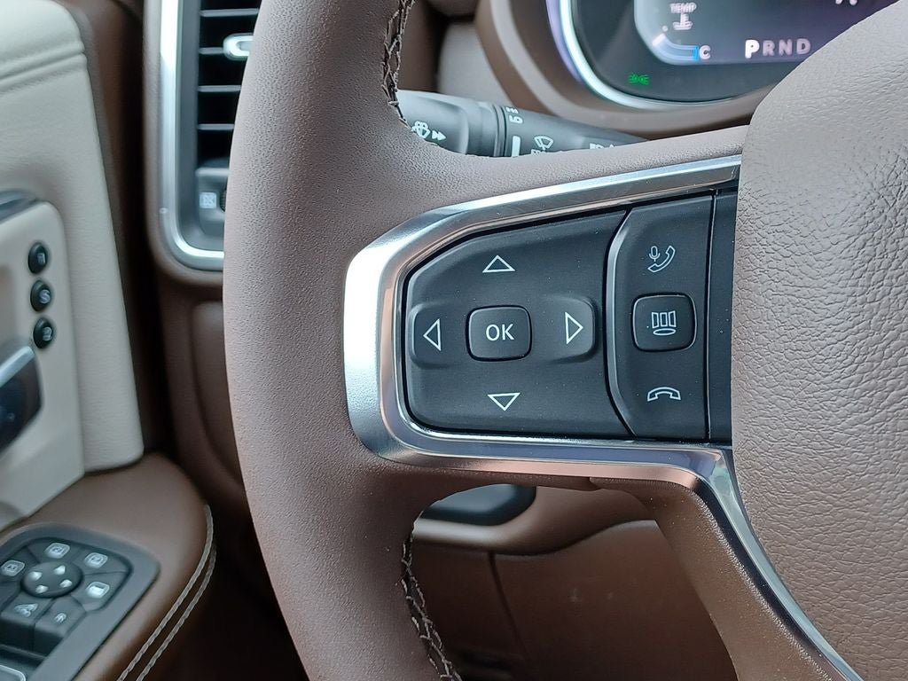 New 2026 RAM 2500 Laramie AWD/4WD image 14