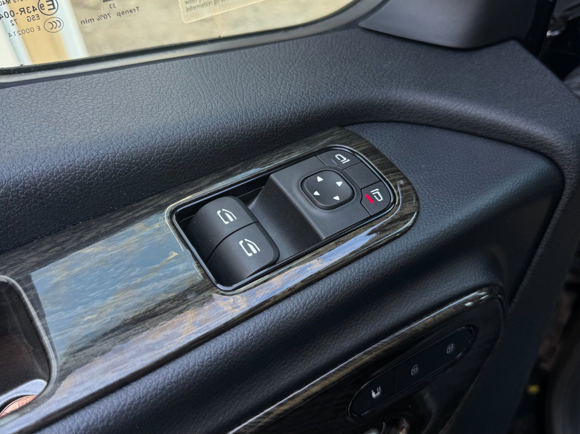 Used 2024 Mercedes-Benz Sprinter 3500 image 87