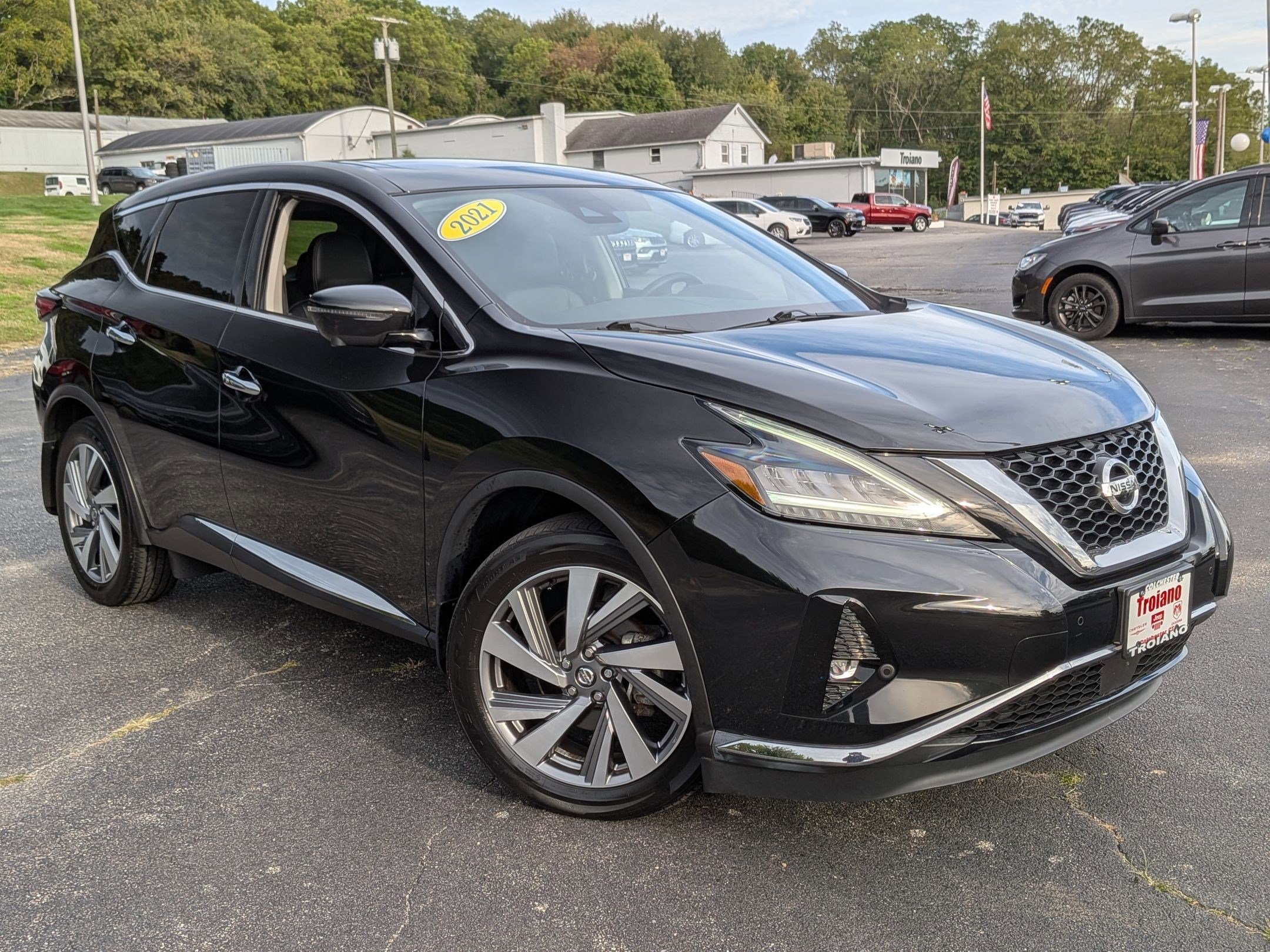 Used 2021 Nissan Murano SL w/ SL Moonroof Package image 2