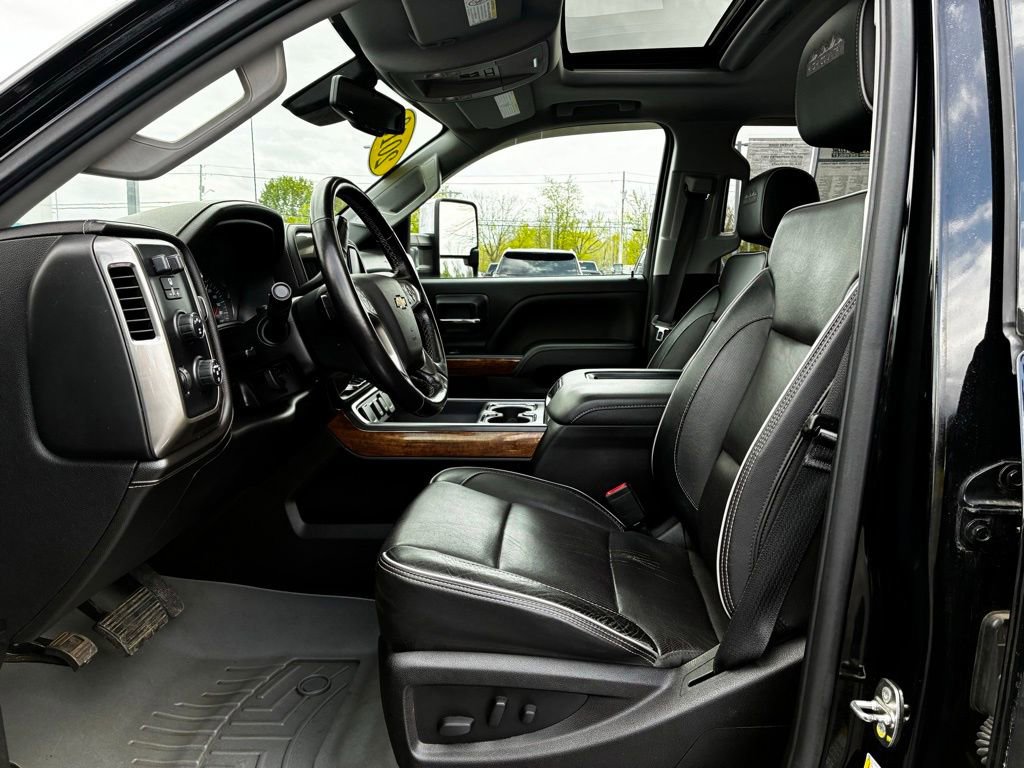 Used 2018 Chevrolet Silverado 2500 High Country AWD/4WD image 17