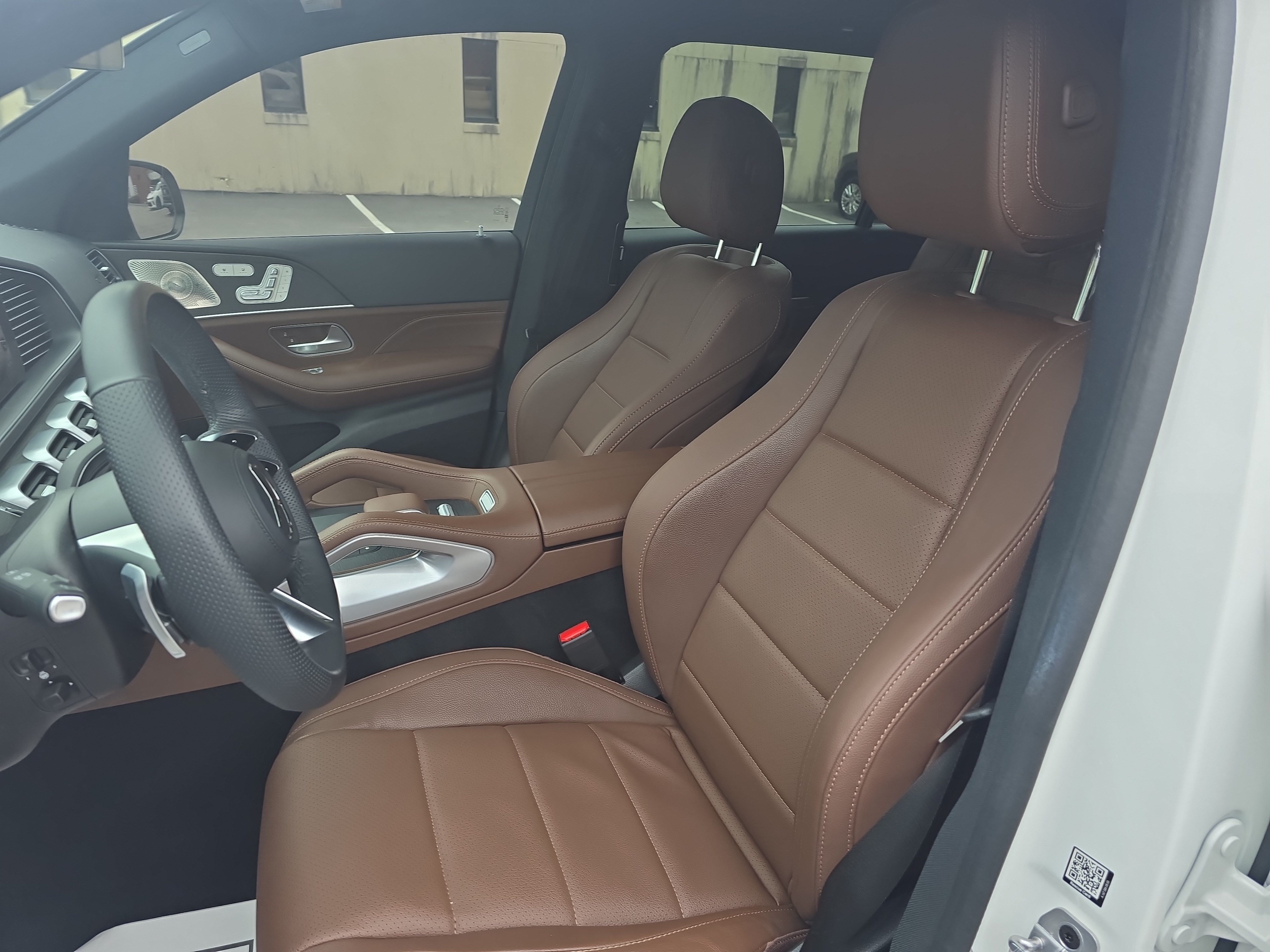 Used 2024 Mercedes-Benz GLS 450 4MATIC image 16