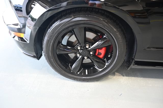Used 2008 Ford Mustang GT Premium RWD image 32