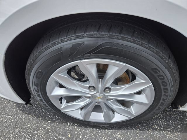 Used 2023 Chevrolet Malibu LT FWD image 21