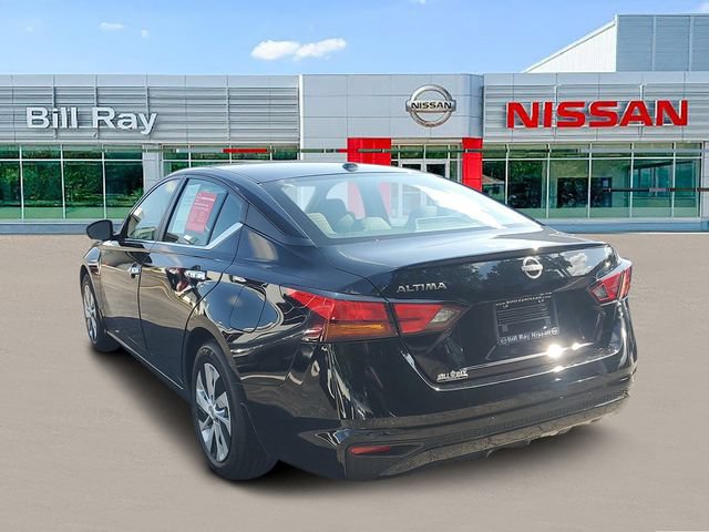 Certified 2025 Nissan Altima 2.5 S FWD image 3