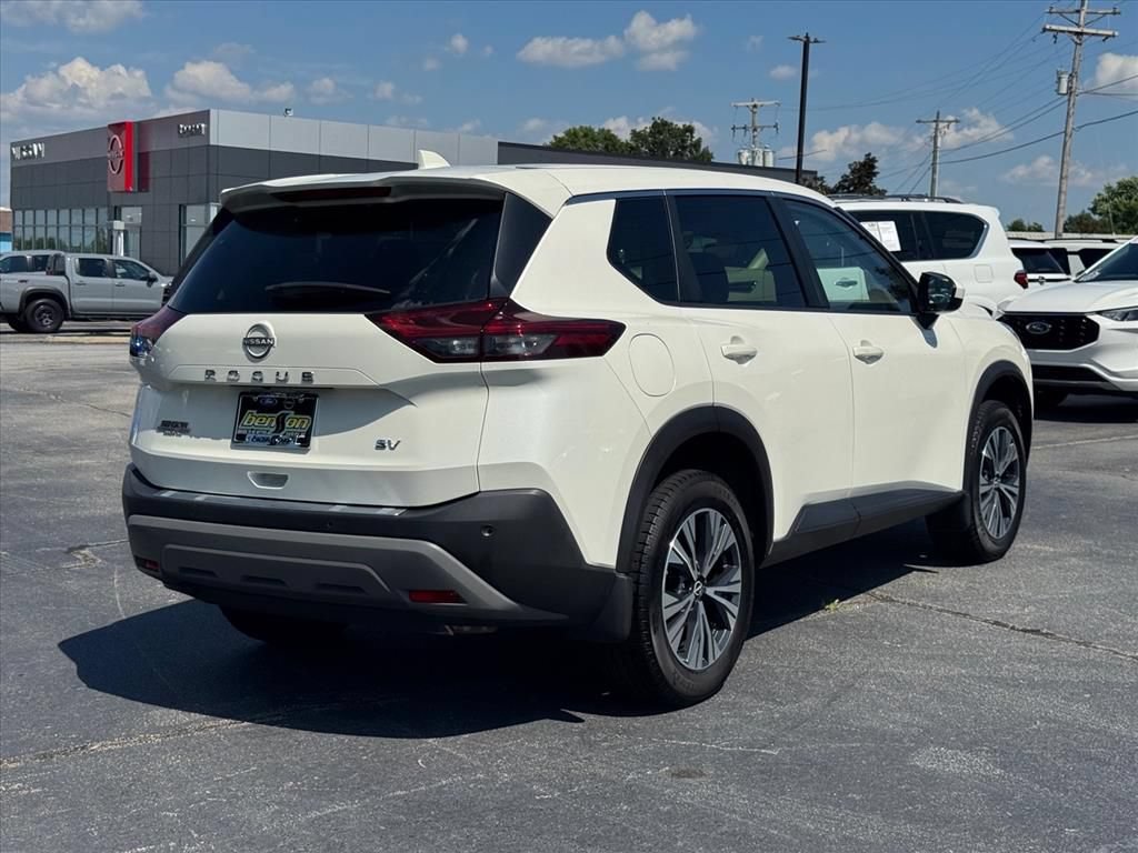 Certified 2023 Nissan Rogue SV FWD image 3