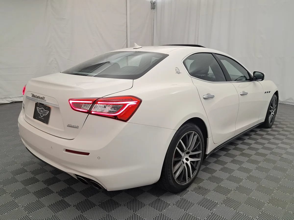 Used 2019 Maserati Ghibli S Q4 AWD/4WD image 3