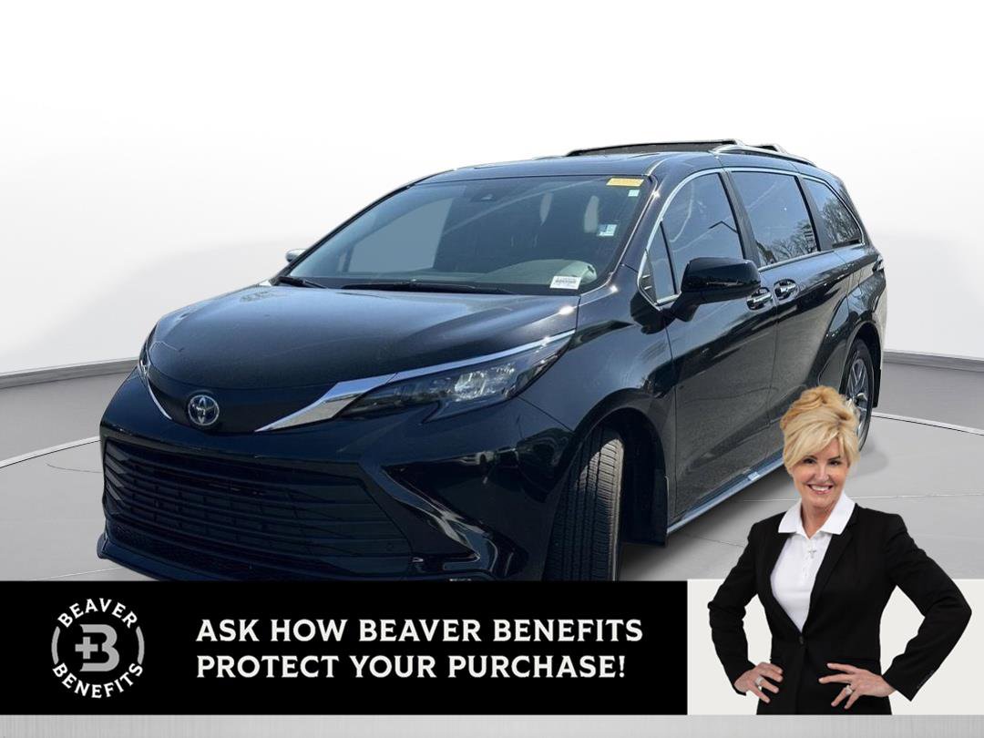 Used 2025 Toyota Sienna XLE