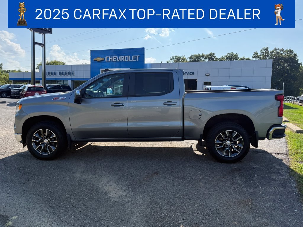 Certified 2023 Chevrolet Silverado 1500 LT AWD/4WD image 2
