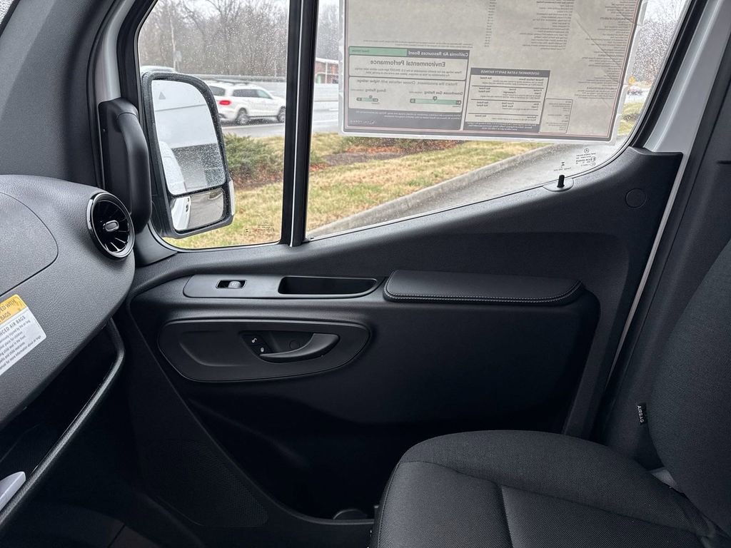 New 2025 Mercedes-Benz Sprinter 2500 image 24