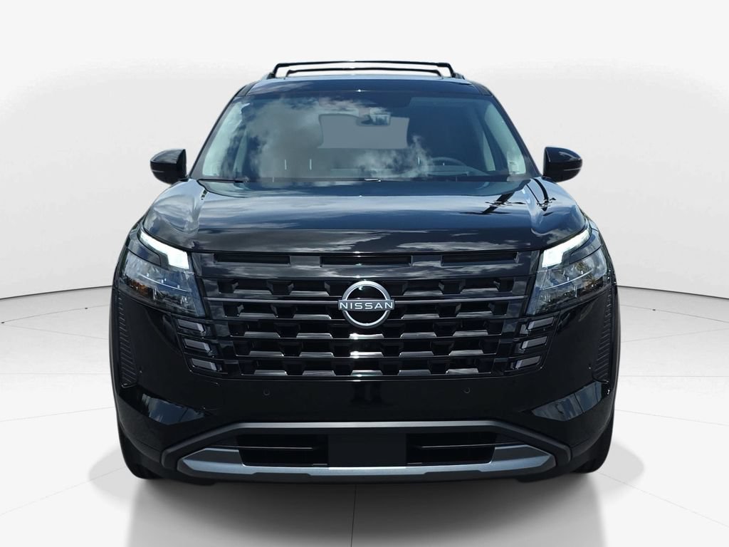New 2026 Nissan Pathfinder Platinum FWD image 12