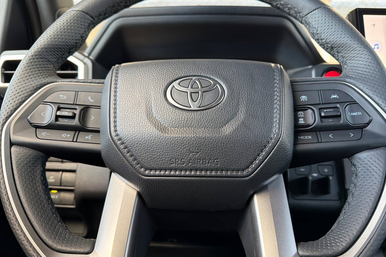 Used 2025 Toyota Tacoma TRD Sport image 21