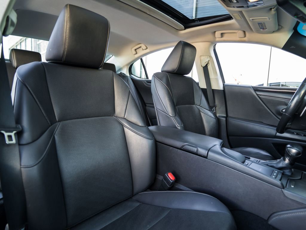 Used 2021 Lexus ES 350 w/ Premium Package image 14