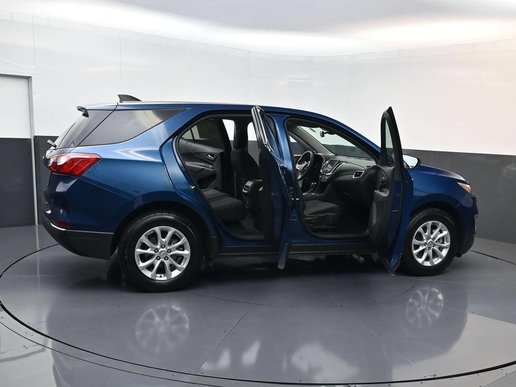 Used 2020 Chevrolet Equinox LT w/ LPO, Cargo Package FWD image 28