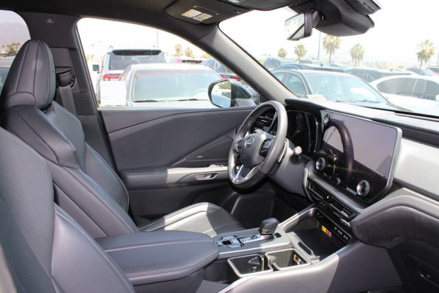 Certified 2024 Lexus TX 500h AWD w/ Technology Package image 5