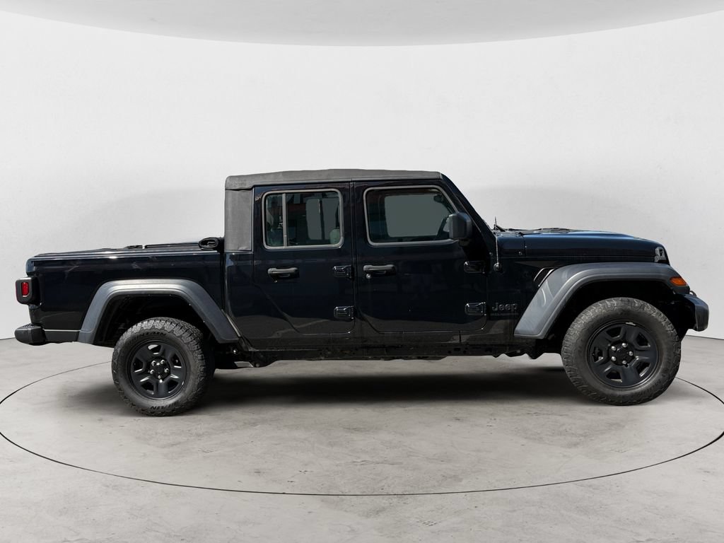 Used 2023 Jeep Gladiator Sport AWD/4WD image 2