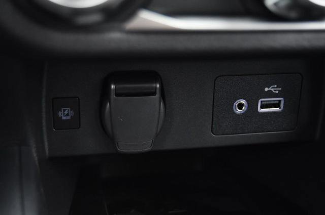 New 2025 Nissan Versa SV image 15