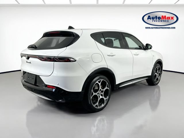 Used 2024 Alfa Romeo Tonale Ti AWD/4WD image 2