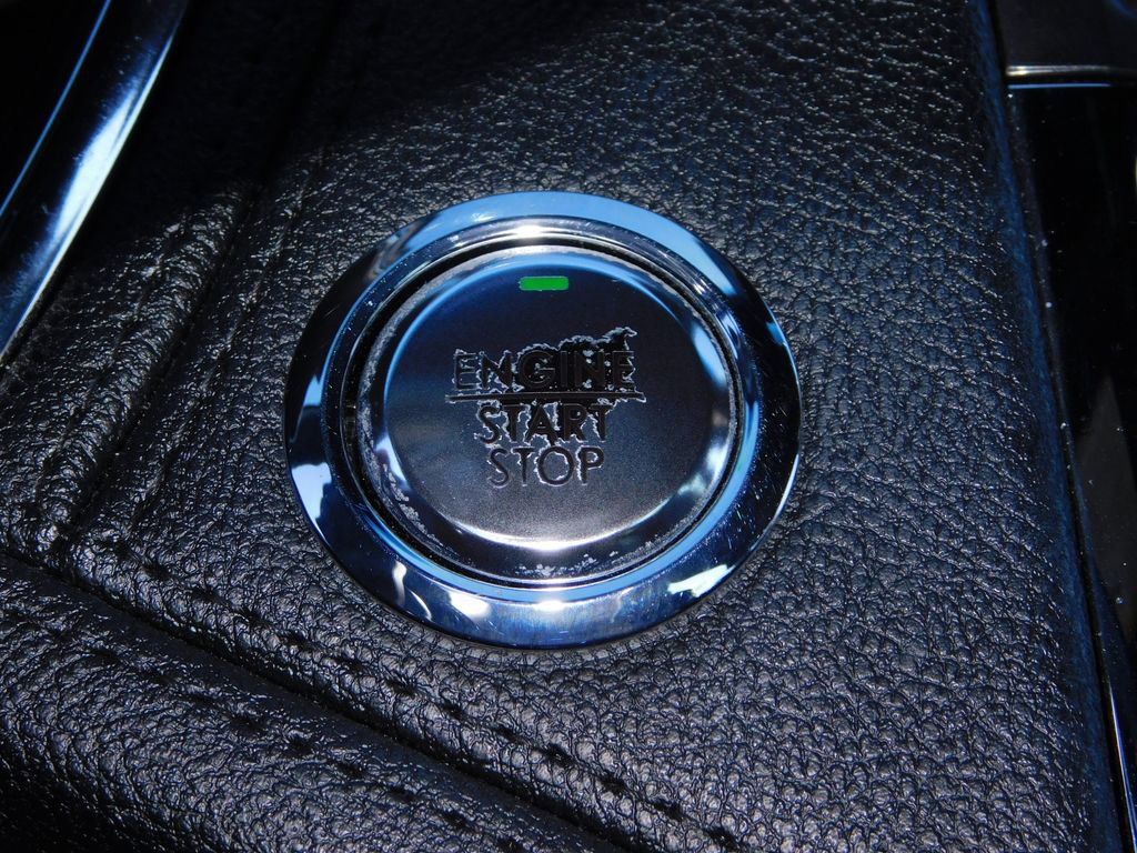 Used 2017 Lincoln Continental Select w/ Climate Package image 27