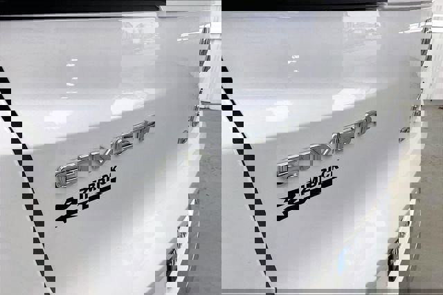 Certified 2025 Buick Envista Avenir image 9