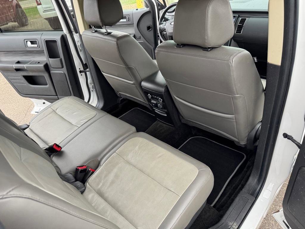 Used 2016 Ford Flex SEL w/ Equipment Group 202A AWD/4WD image 24